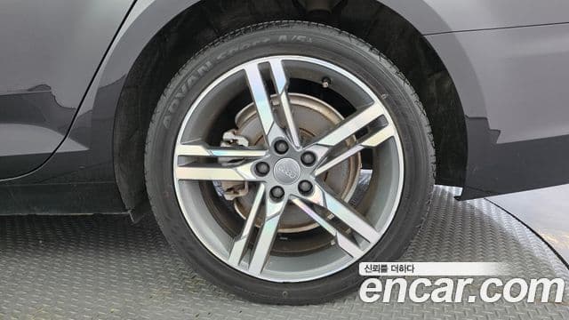 Audi A4 2019 — Şəkil 6/29
