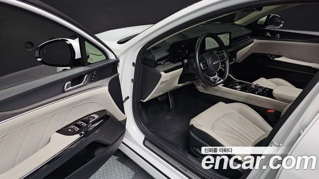 Kia K5 2024 — Şəkil 10/20
