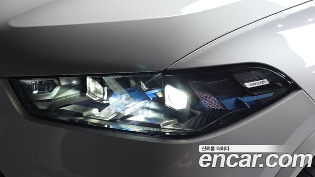 BMW X5 2025 — Photo 22/34