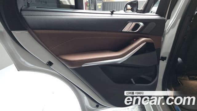 BMW X5 2025 — Photo 24/34