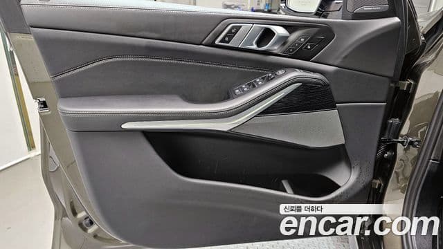 BMW X5 2025 — Photo 7/32