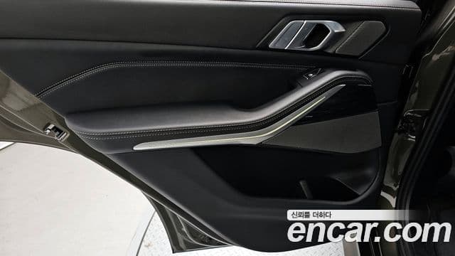 BMW X5 2025 — Photo 29/32