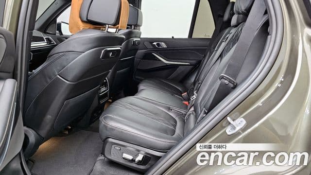 BMW X5 2025 — Photo 21/32