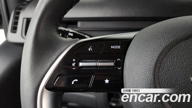Hyundai Staria 2021 — ფოტო 18/20