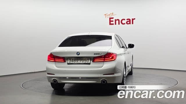 BMW 5 Series 2018 — Şəkil 4/20