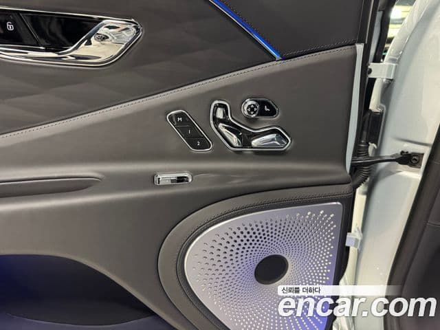 Bentley Flying Spur 2023 — Şəkil 14/20