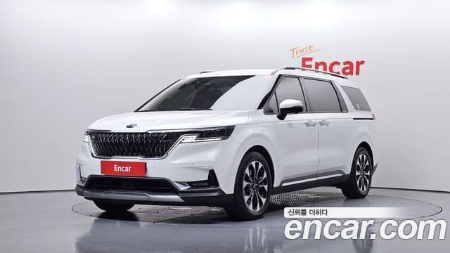 Kia Carnival 2021 — Фото 1/20