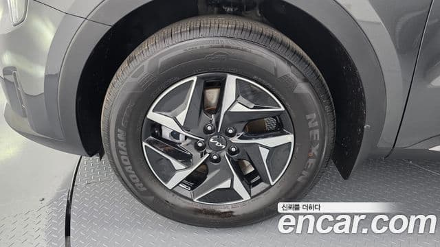 Kia Sorento 2024 — ფოტო 5/20