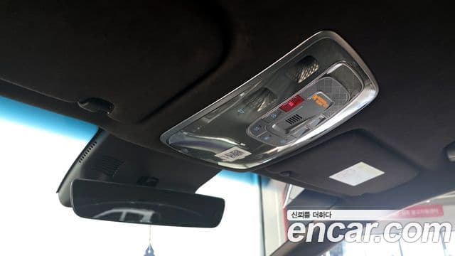 Genesis Electrified G80 2024 — ფოტო 18/20