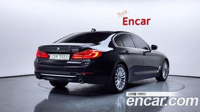 BMW 5 Series 2019 — Şəkil 2/20