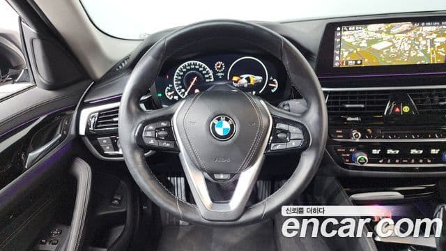 BMW 5 Series 2019 — Şəkil 13/20