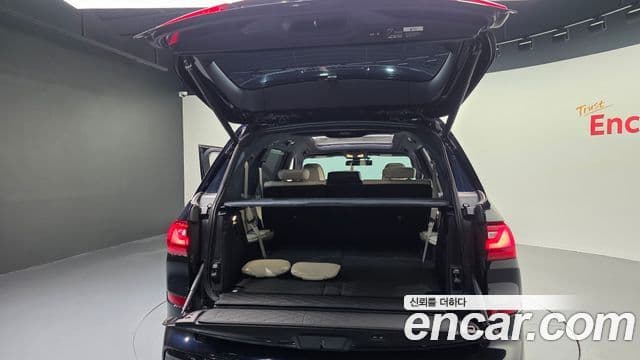 BMW X7 2019 — Photo 11/20