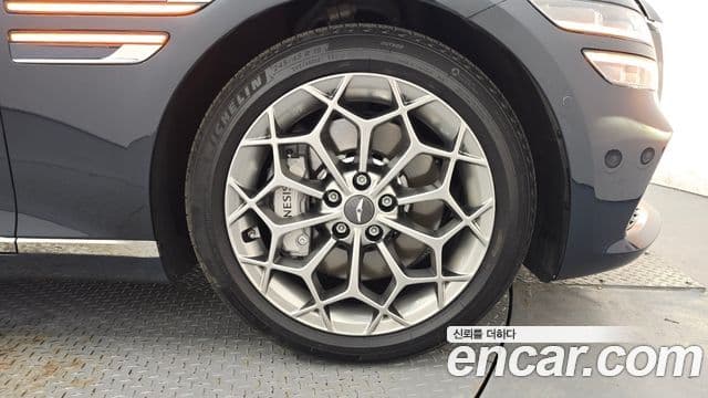Genesis G80 2022 — Şəkil 27/34