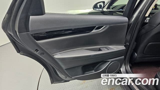 Genesis G80 2020 — Şəkil 16/34
