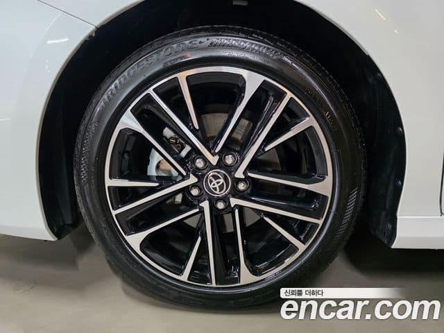 Toyota Camry 2025 — Photo 17/17