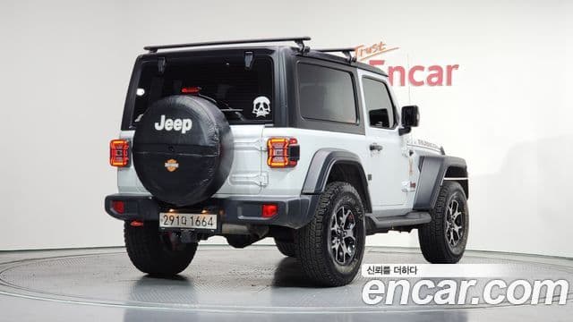Jeep Wrangler 2019 — Şəkil 2/20