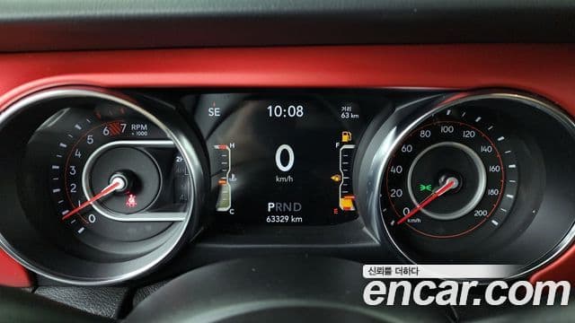Jeep Wrangler 2019 — Şəkil 8/20
