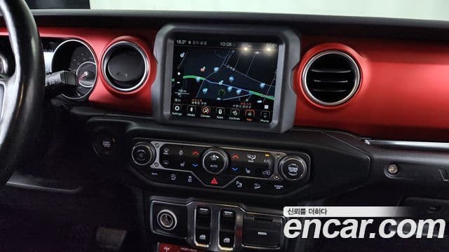Jeep Wrangler 2019 — Şəkil 14/20