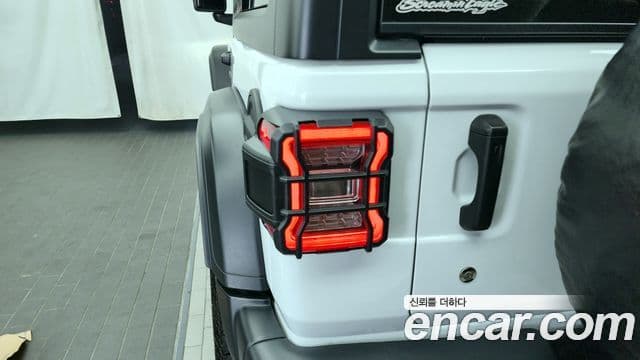 Jeep Wrangler 2019 — Photo 6/31