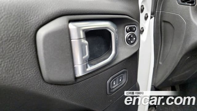 Jeep Wrangler 2019 — Photo 27/31