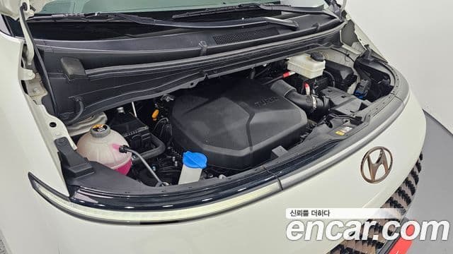 Hyundai Staria 2024 — ფოტო 6/20