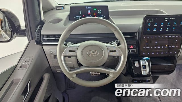 Hyundai Staria 2024 — ფოტო 12/20