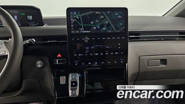 Hyundai Staria 2024 — ფოტო 13/20