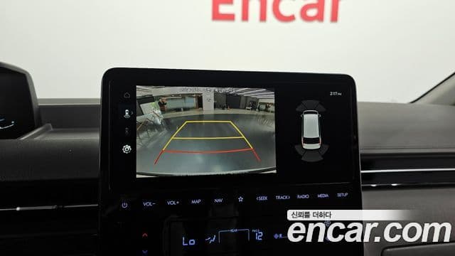 Hyundai Staria 2024 — ფოტო 14/20