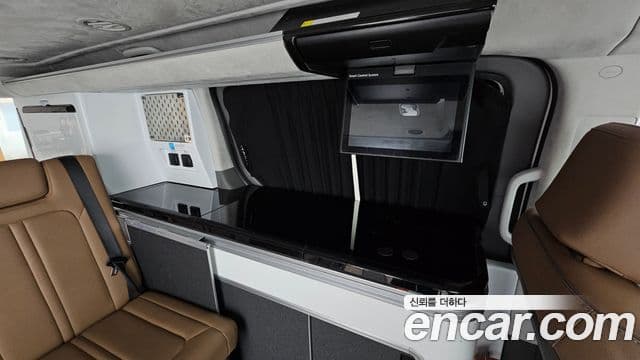 Hyundai Staria 2024 — ფოტო 18/20