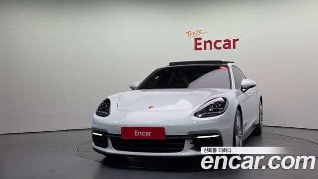 Porsche Panamera 2019 — Şəkil 11/20