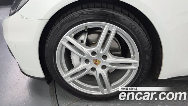 Porsche Panamera 2019 — Şəkil 1/20