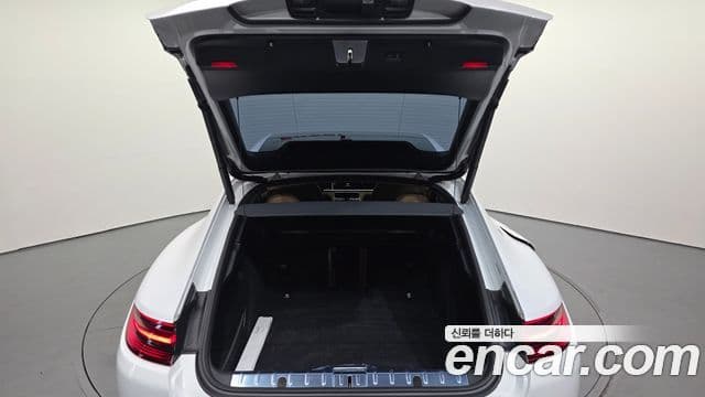 Porsche Panamera 2019 — Şəkil 17/20