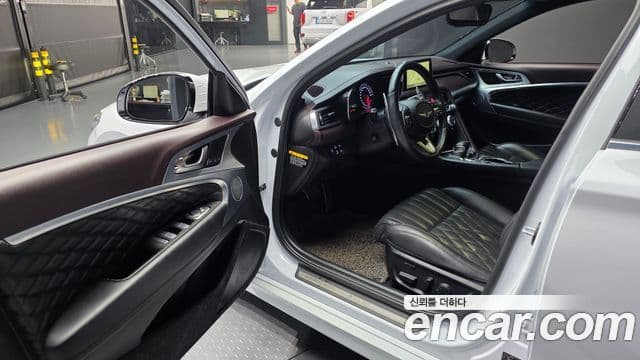 Genesis G70 2018 — ფოტო 9/20