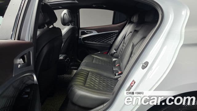 Genesis G70 2018 — ფოტო 12/20