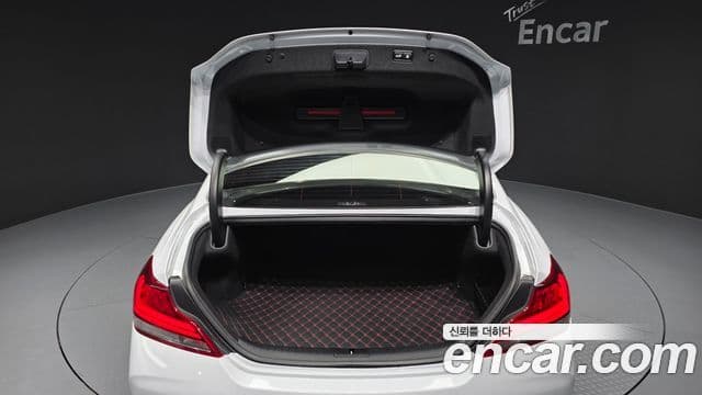 Genesis G70 2018 — ფოტო 20/20