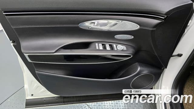 Genesis GV70 2024 — ფოტო 30/30