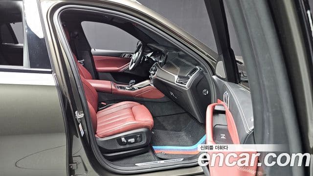 BMW X6 2021 — Photo 12/20