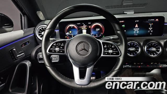 Mercedes-Benz A-Class 2021 — Фото 13/20