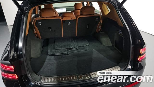 Genesis GV80 2023 — ფოტო 19/20