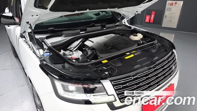Land Rover Range Rover 2025 — ფოტო 6/20
