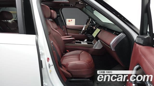 Land Rover Range Rover 2025 — ფოტო 11/20