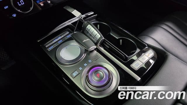 Genesis Electrified G80 2020 — ფოტო 9/20