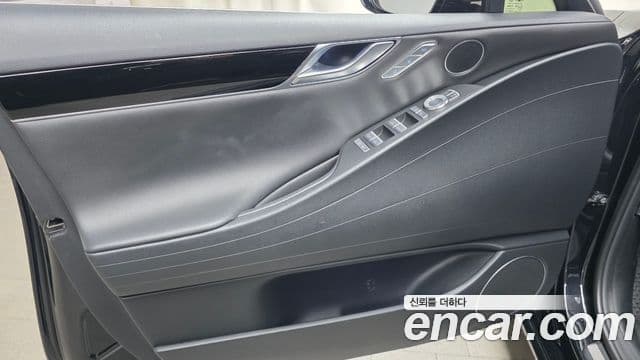 Genesis G80 2020 — ფოტო 20/31