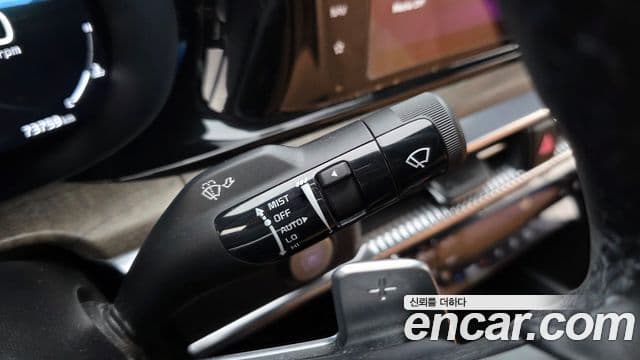 Kia K5 2023 — Şəkil 33/35