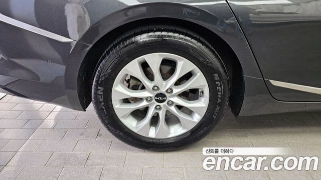 Kia K8 2021 — ფოტო 4/20