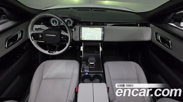 Land Rover Range Rover Velar 2025 — ფოტო 7/20