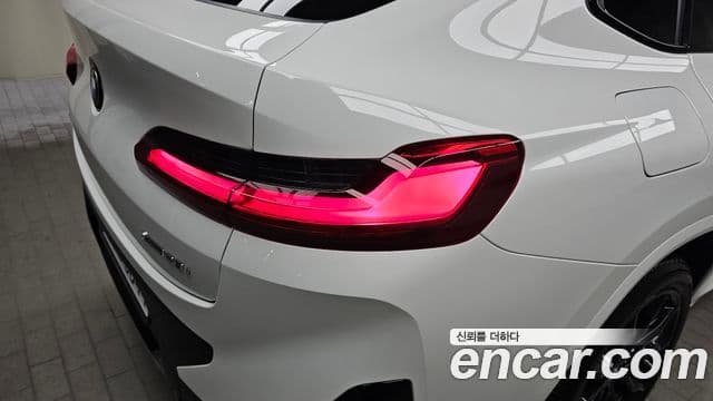 BMW X4 2025 — Şəkil 10/31