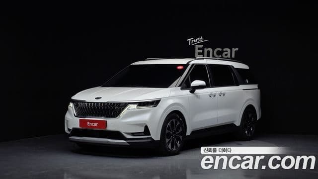 Kia Carnival 2020 — Фото 1/20