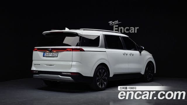 Kia Carnival 2020 — Фото 2/20