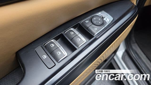 Kia Carnival 2020 — Фото 14/20